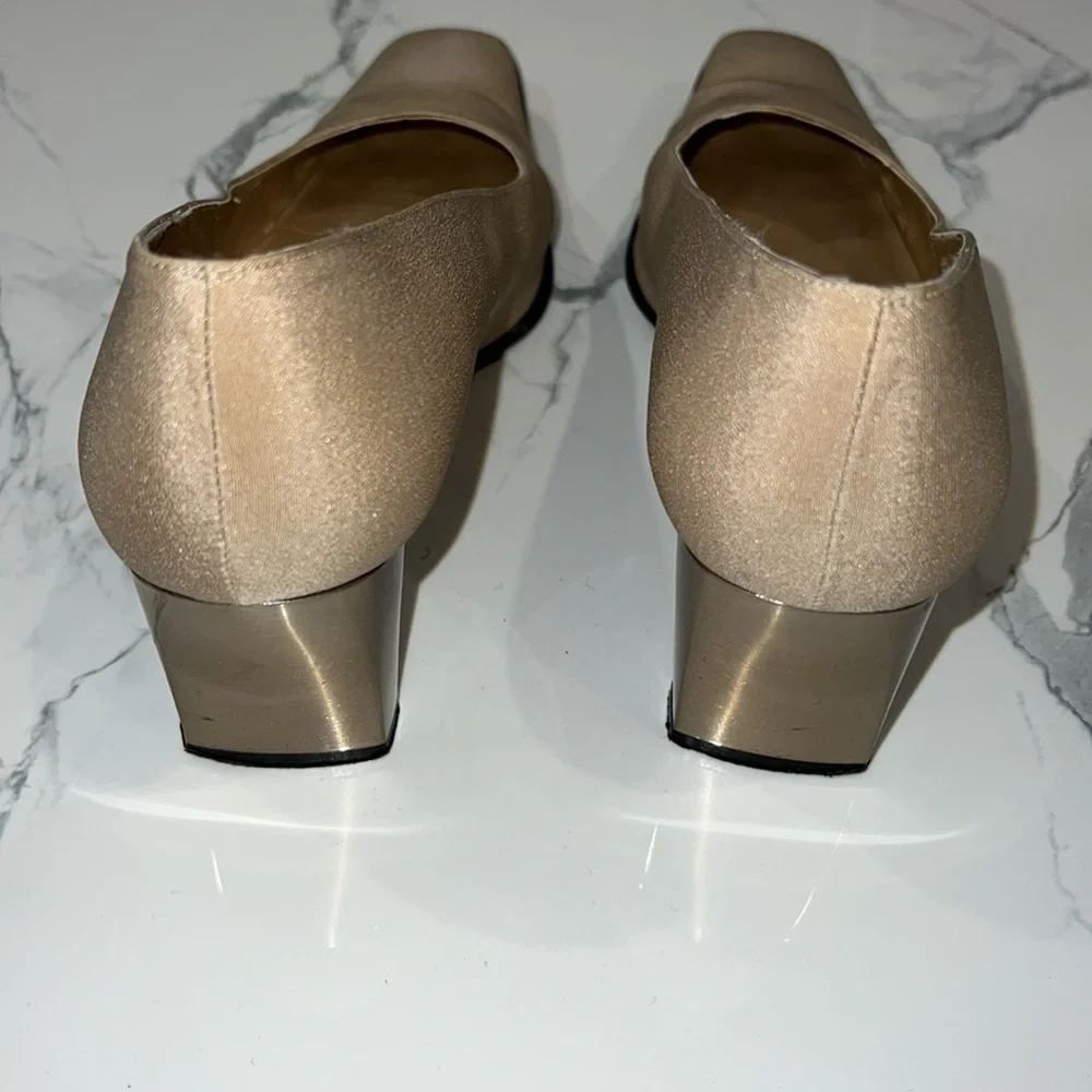 Stuart Weitzman Shimmery Champagne Heels size 6.5 - Picture 6 of 12